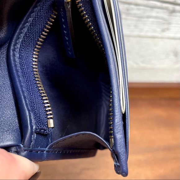 Gucci Blue Floral Quilted Bi-Fold Wallet 536353 - Picture 7 of 16